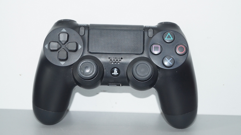 PAD SONY DUALSHOCK 4  CUH-ZC2E