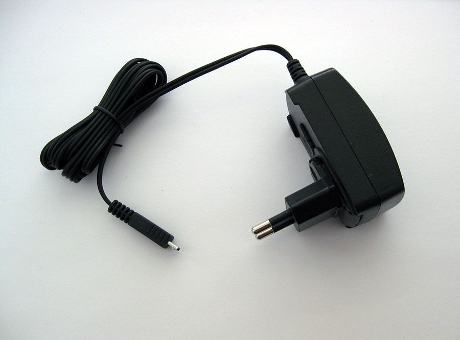 5 x Uniwersalna ładowarka sieciowa micro USB 1A