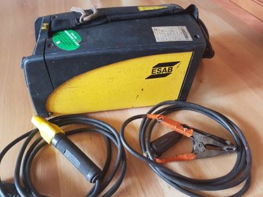 Spawarka inwertorowa ESAB Caddy Arc 151i