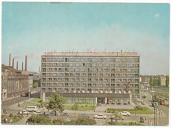Gliwice Plac Piastów Restauracja Piast tramwaj