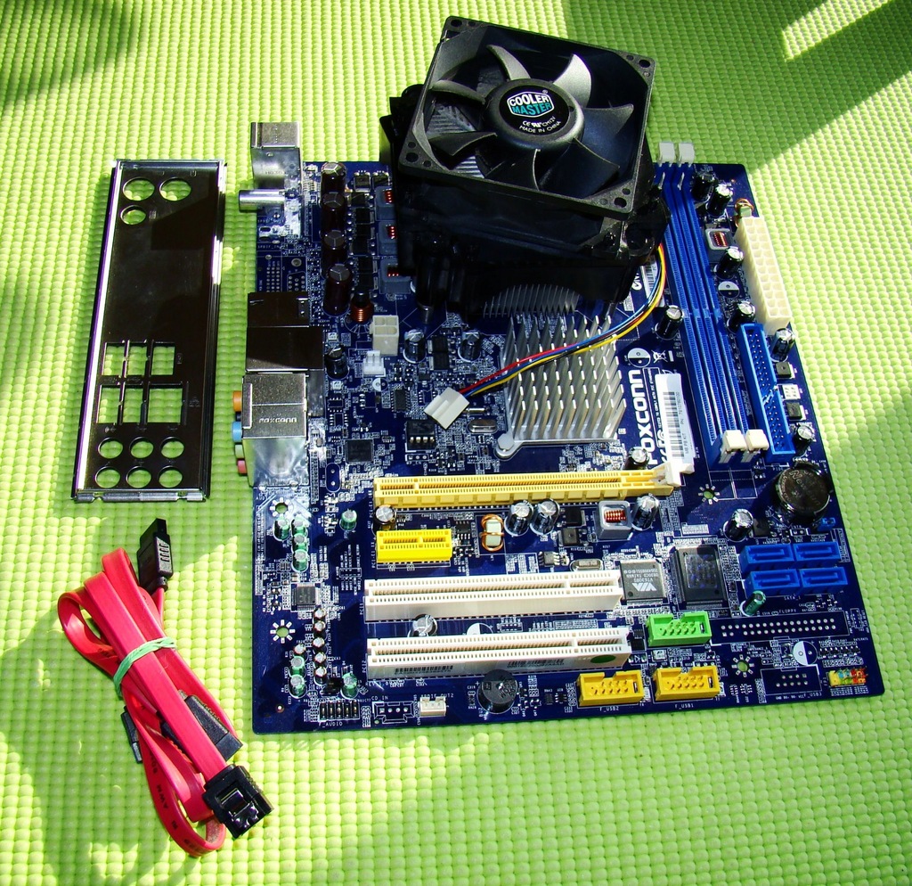 Płyta FOXCONN MCP73M04 LGA775 chłodzenie