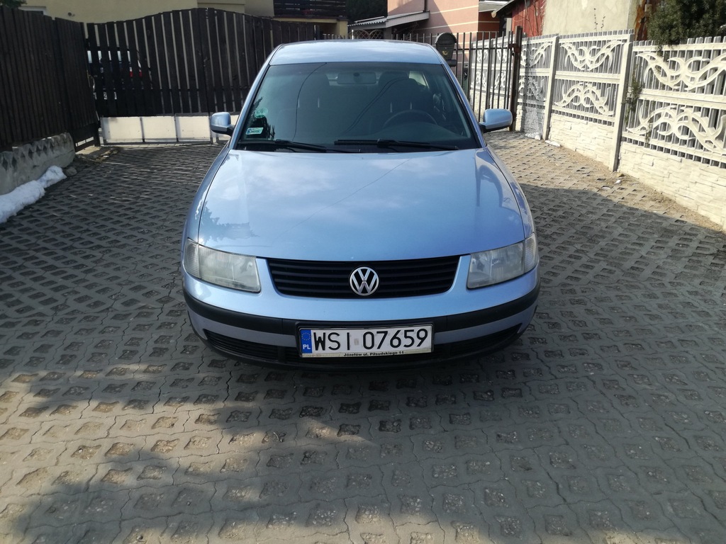 Bardzo ładny VW Passat B5 1.8(B+G)