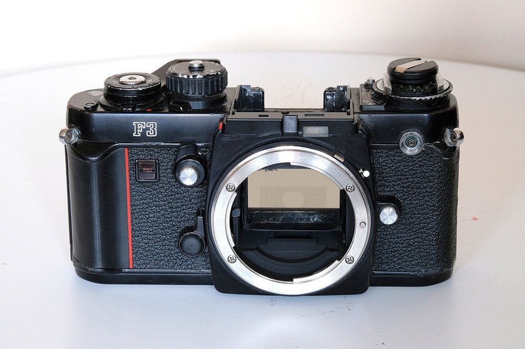 NIKON F3 korpus bez pryzmatu