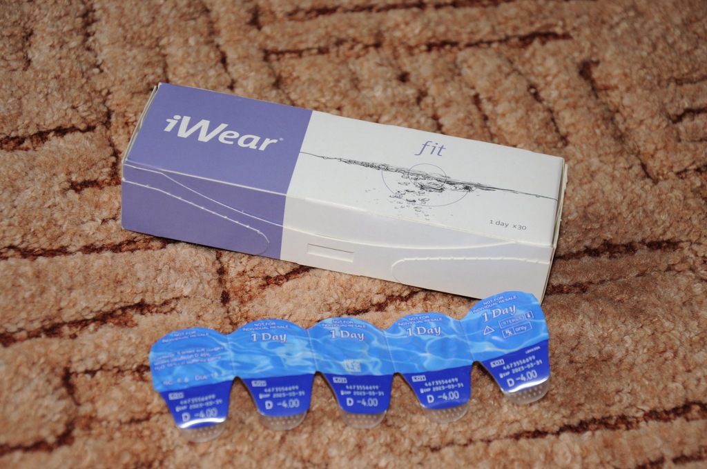 SOCZEWKI JEDNODNIOWE IWEAR FIT -4.00  38 SZT.