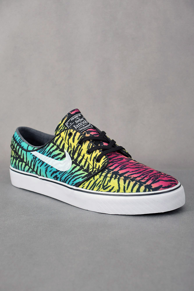 Nike best sale janoski rainbow