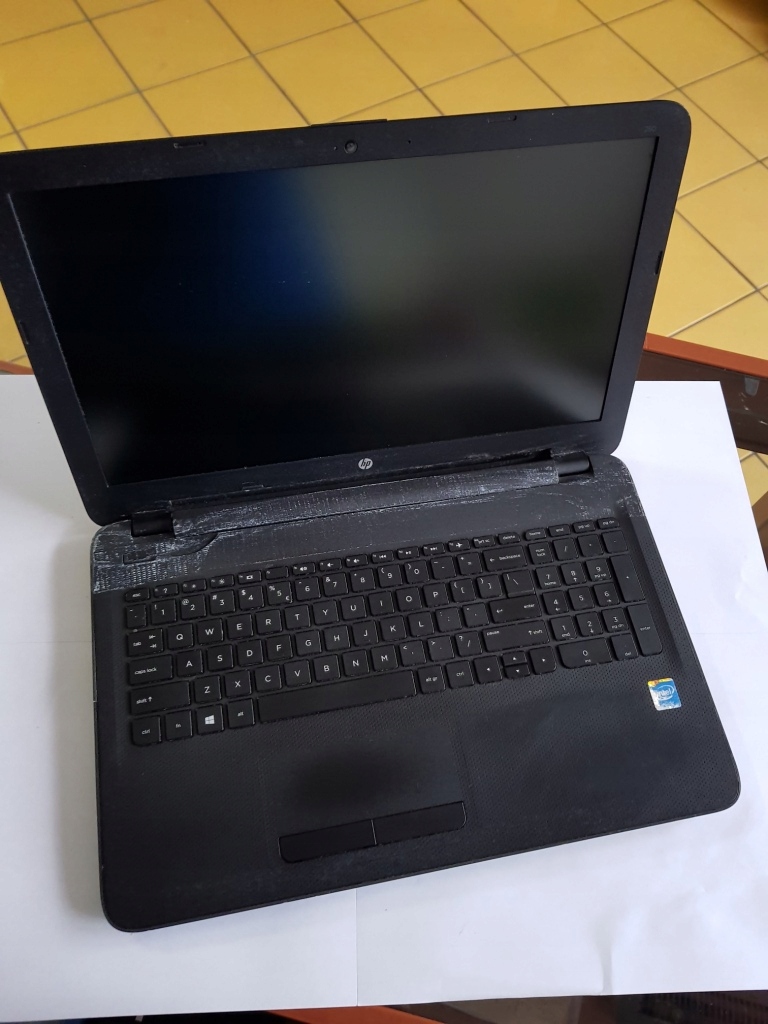 LAPTOP HP PO ZALANIU NIE WŁĄCZA SIĘ BRAK RAM DYSKU