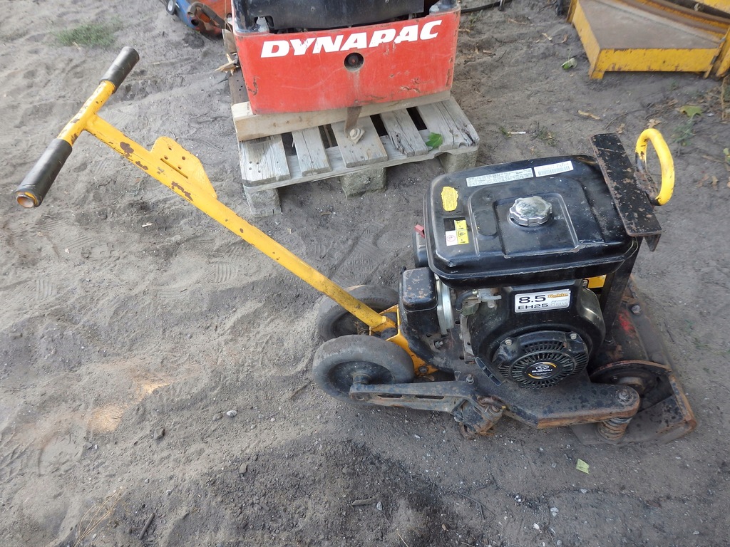 Dynapac CM13 zagęszczarka gruntu płytowa 144kg