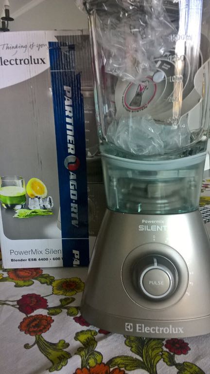 Blender Elektrolux Power Mix ESB 4400