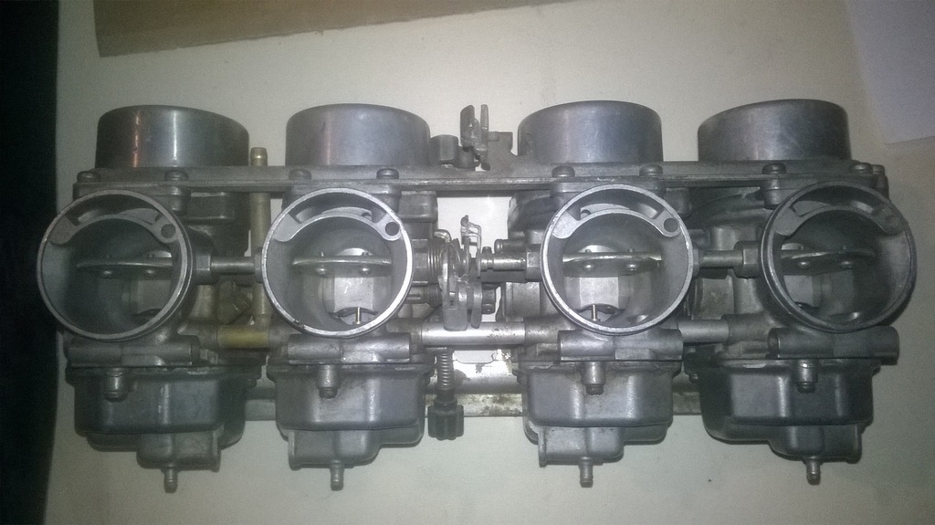 Honda GAŹNIKI KEIHIN VB