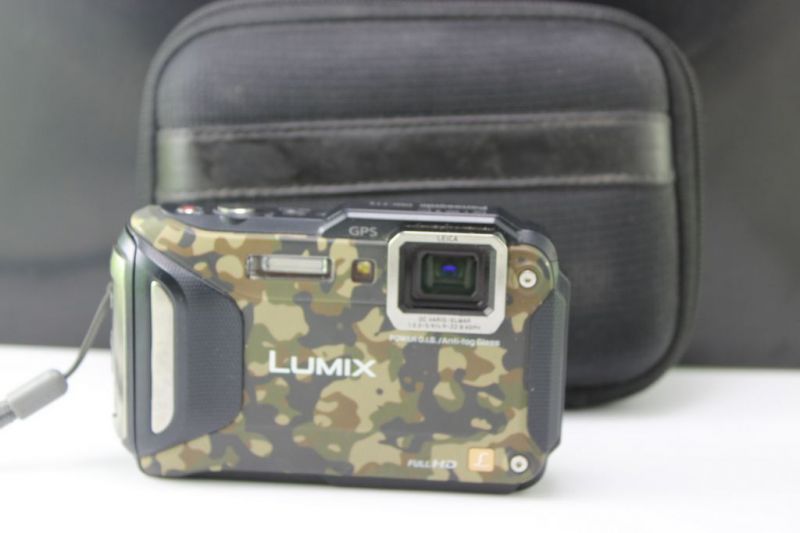 APARAT PANASONIC LUMIX DMC-FT5 CAMO #MORO 16 MPIX