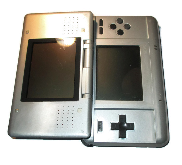 Srebrna konsola Nintendo DS NDS 5 gier Gameboy