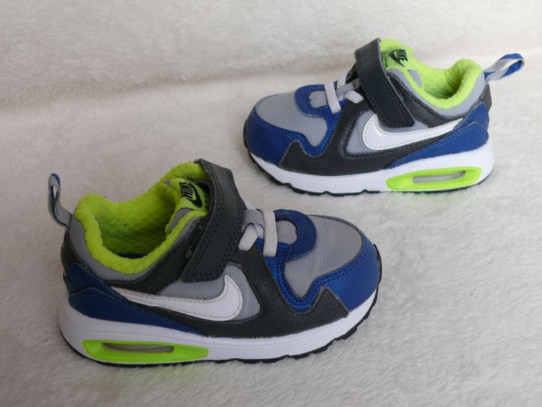 Buty sportowe NIKE AIR MAX r. 23,5 NIKE AIR MAX 90 buty dziecięce sportowe r. 23,5 7512201903