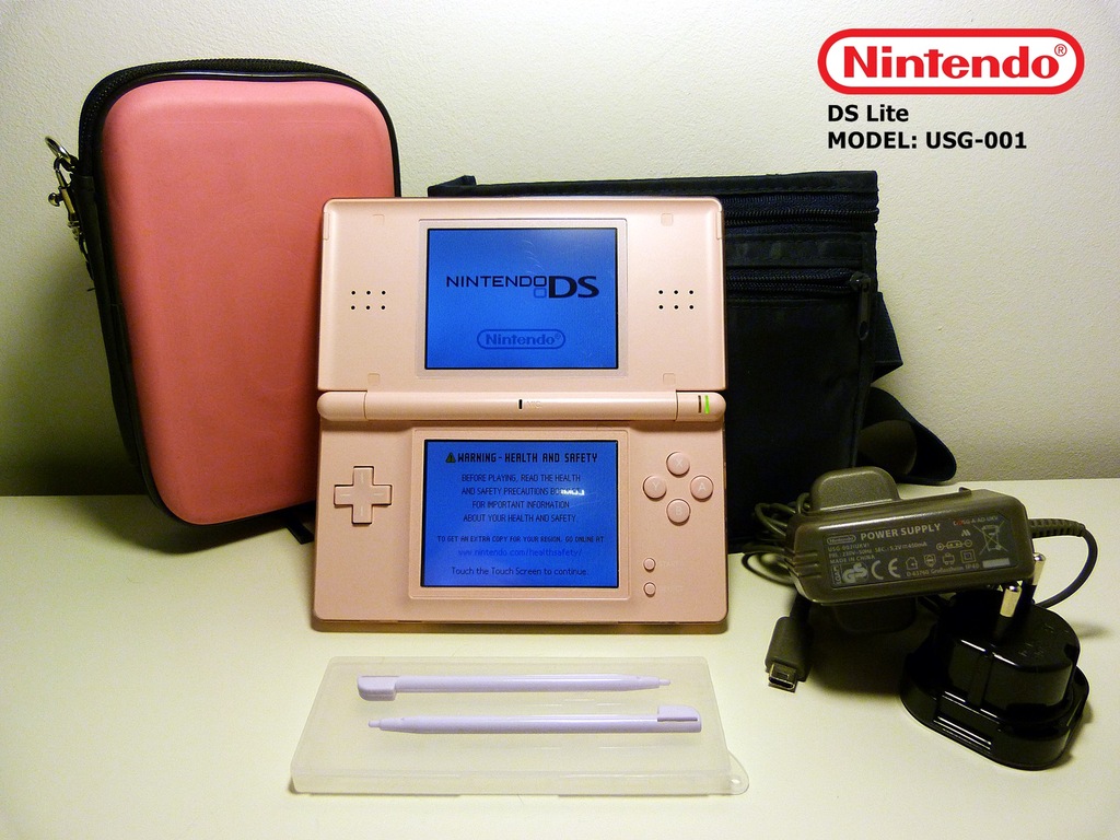 Konsola Nintendo DS Lite + ZASILACZ + AKCESORIA  