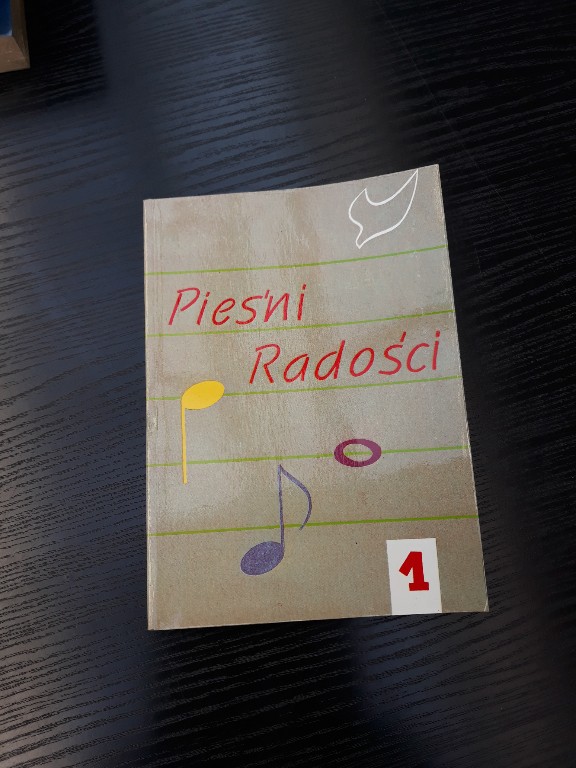 Pieśni radości cz.1 ŚPIEWNIK Z NUTAMI