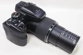 Fujifilm S8200 Genialny aparat z super zoomem