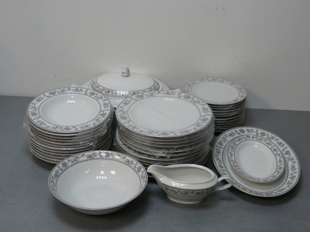 Serwis obiadowy porcelana Tułowice na 12 osób