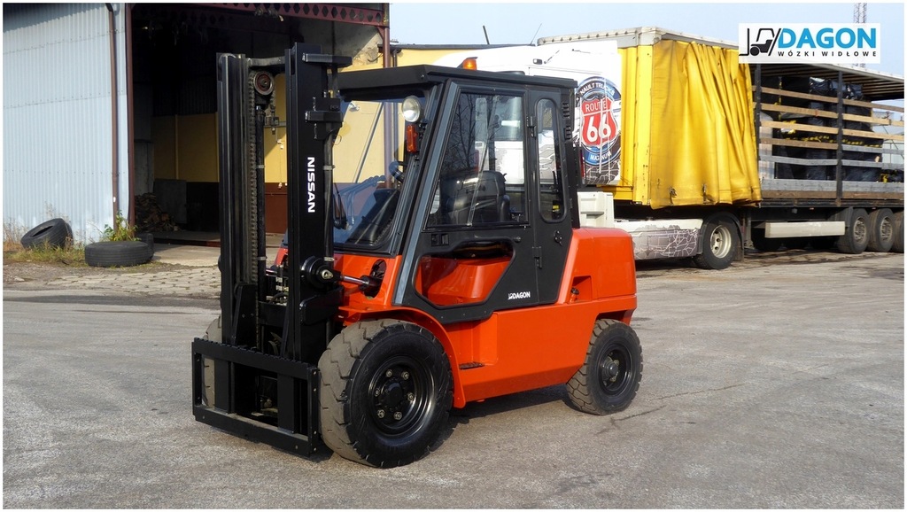 Wózek widłowy 4.0t, NISSAN F04, Diesel, kabina