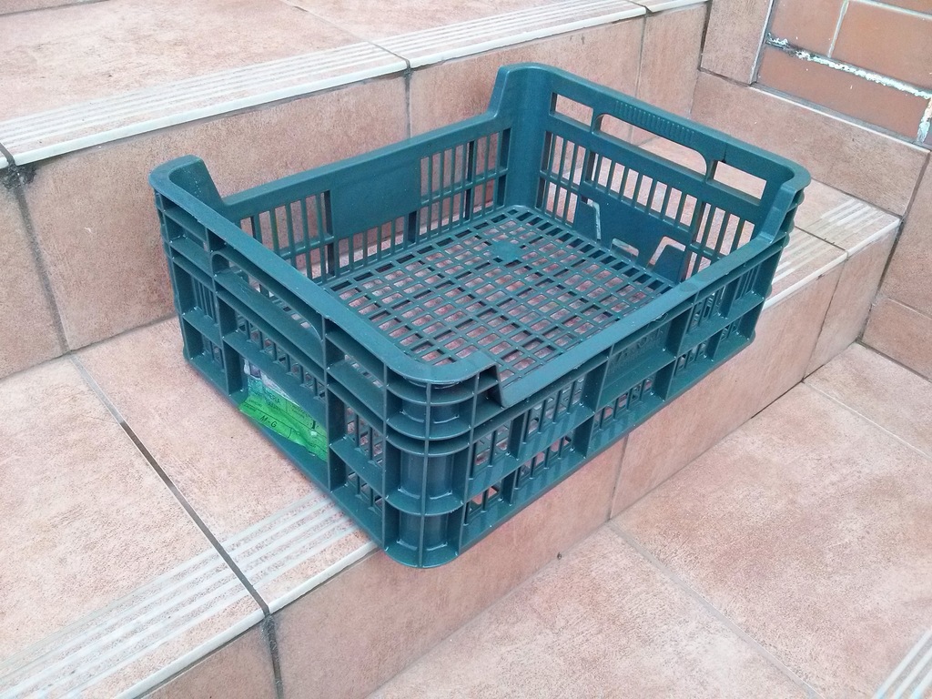 skrzynki plastikowe warzywa owoce 6kg 40x30xh15cm