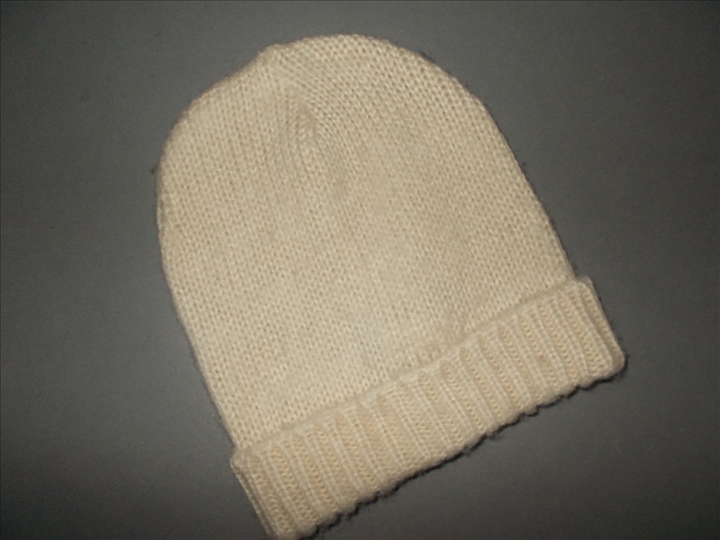 RESERVED CZAPKA BEANIE PUDROWA ONE SIZE