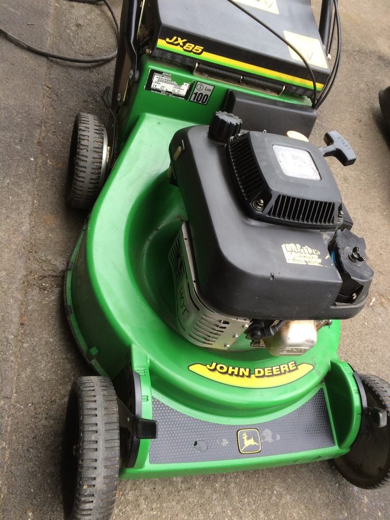Kosiarka John Deere JX85