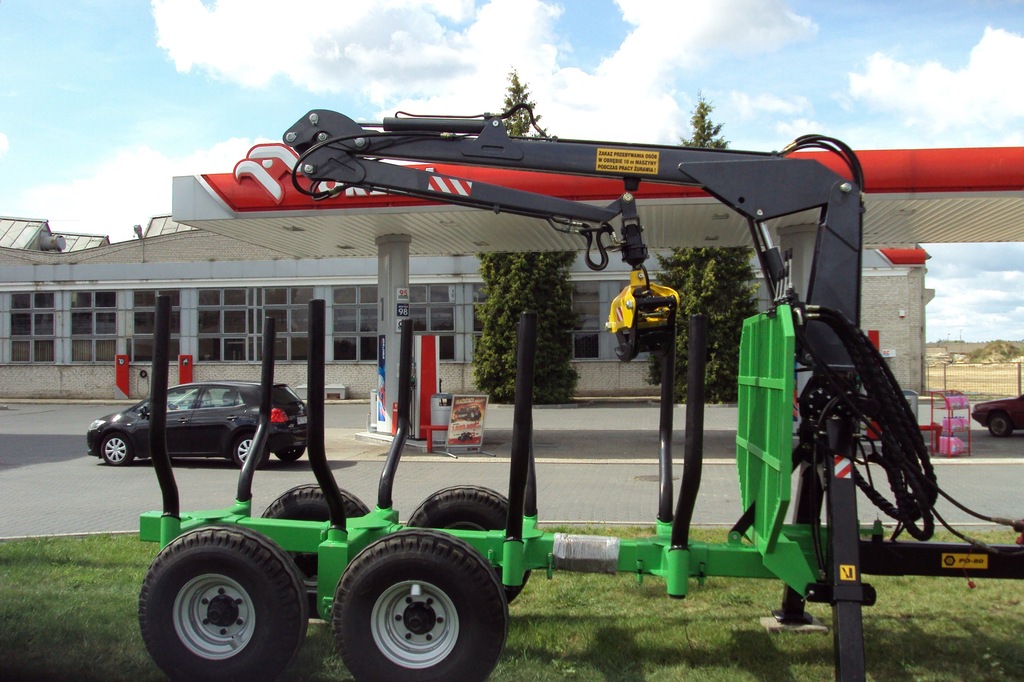 Przyczepa leśna Długpol PD80+żuraw Ryś490