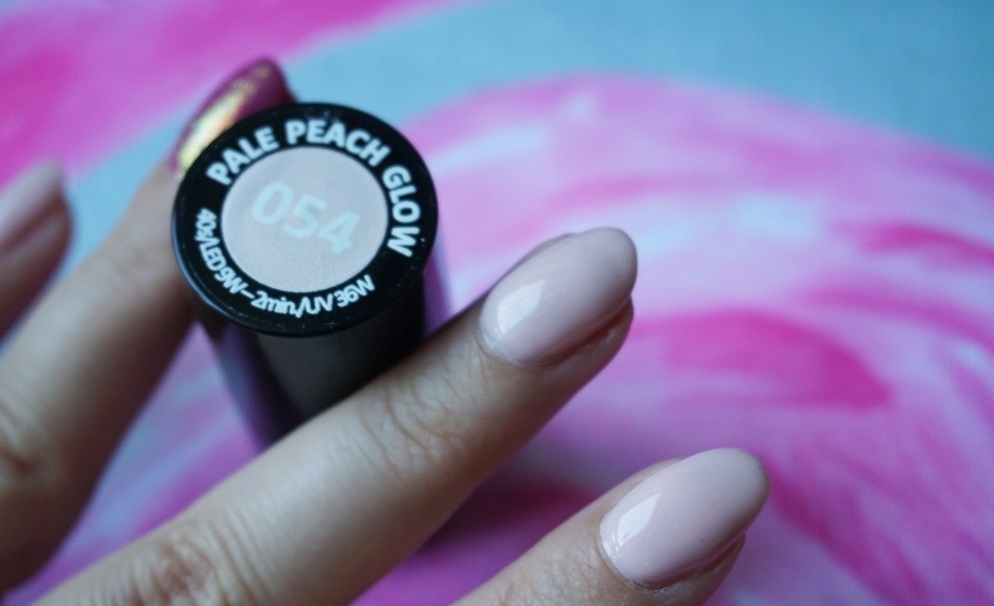 Semilac Lakier hybrydowy Pale Peach Glow 054