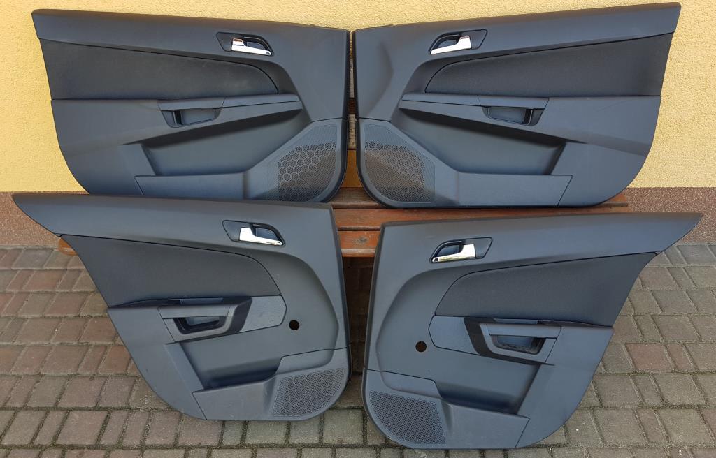 TAPICERKA BOCZKI DRZWI OPEL ASTRA III H KOMPLET