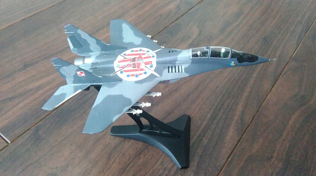 Metalowy model samolotu MIG 29
