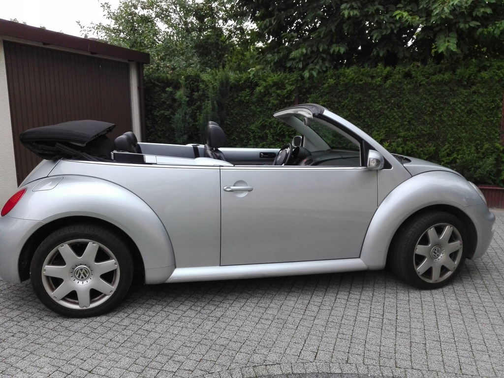 Volkswagen New BEETLE CABRIO