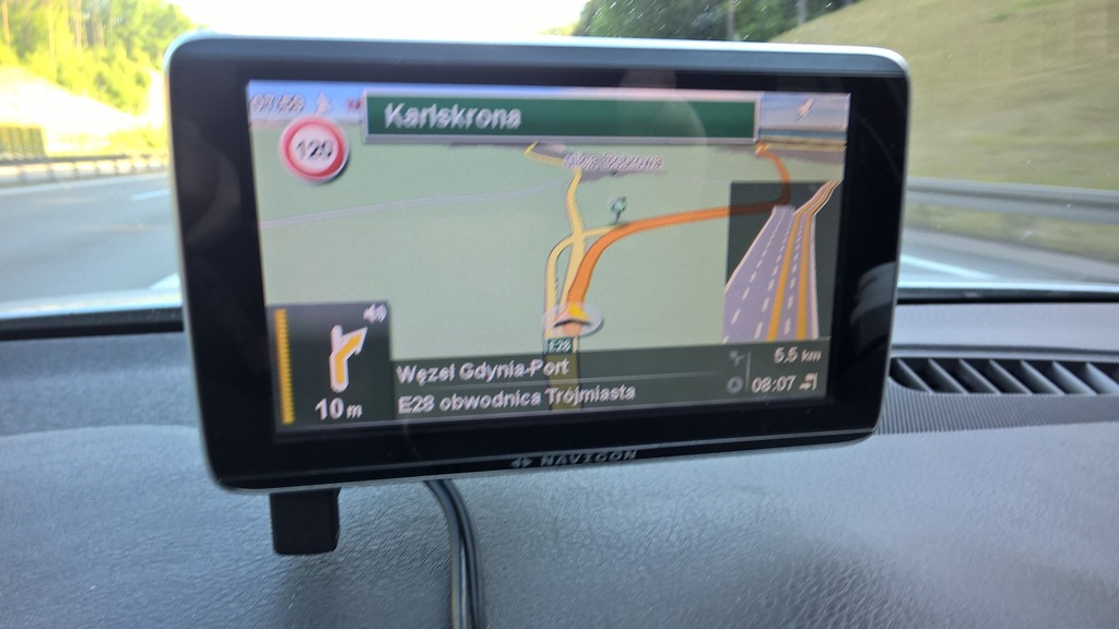 Nawigacja Navigon 92 Plus TMC Europa q1 2018 Flow