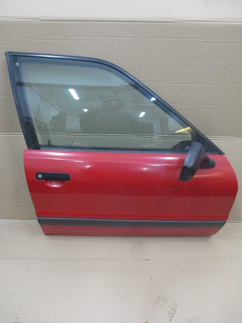 DRZWI PRAWE PRZEDNIE AUDI 80 B3 CZERWONE