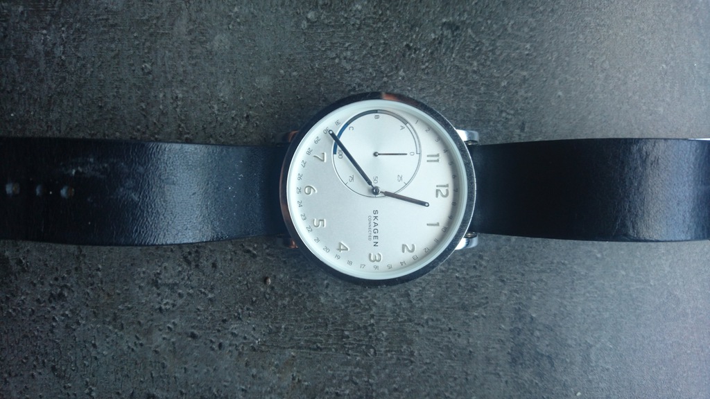 skagen unisex hybrid smartwatch