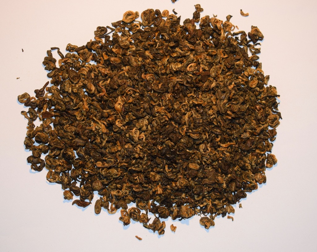 Herbata czarna Yunnan Golden Tips 100 g