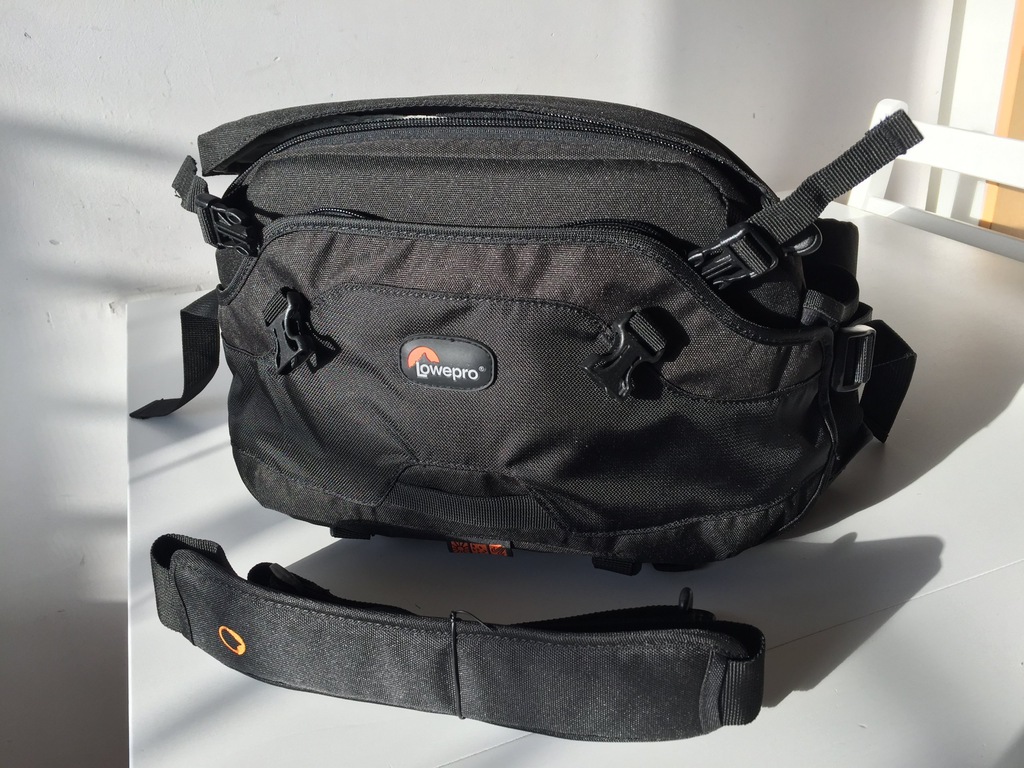 Torba Foto aparat Lowepro Inverse 200 AW czarna