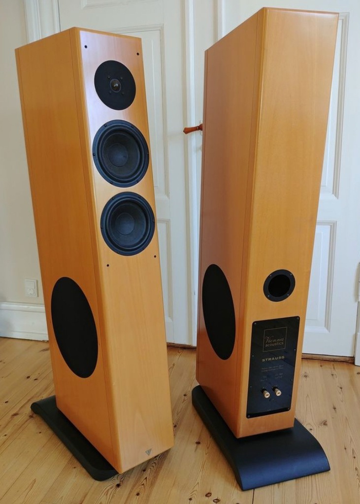 Vienna Acoustics Strauss - Hi-End - 55kg./szt. -