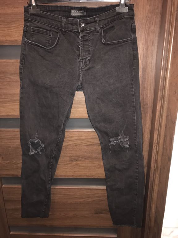 Spodnie jeansy Zara czarne 31 S-M dziury ideał