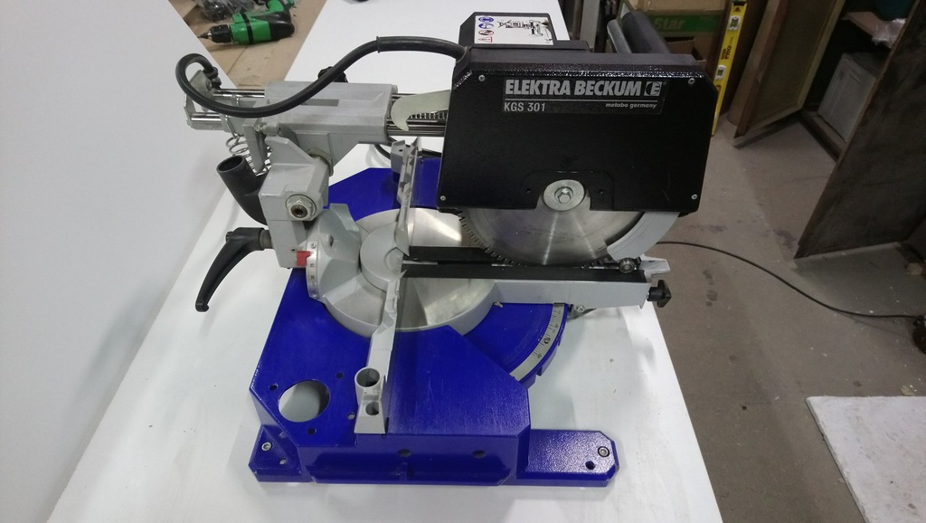 Piła ukośnica ELEKTRA BECKUM -METABO KGS 301
