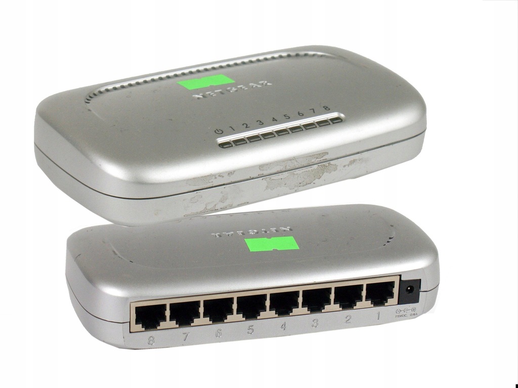 NETGEAR FS608 8 Port 10/100 Fast Ethernet Switch (