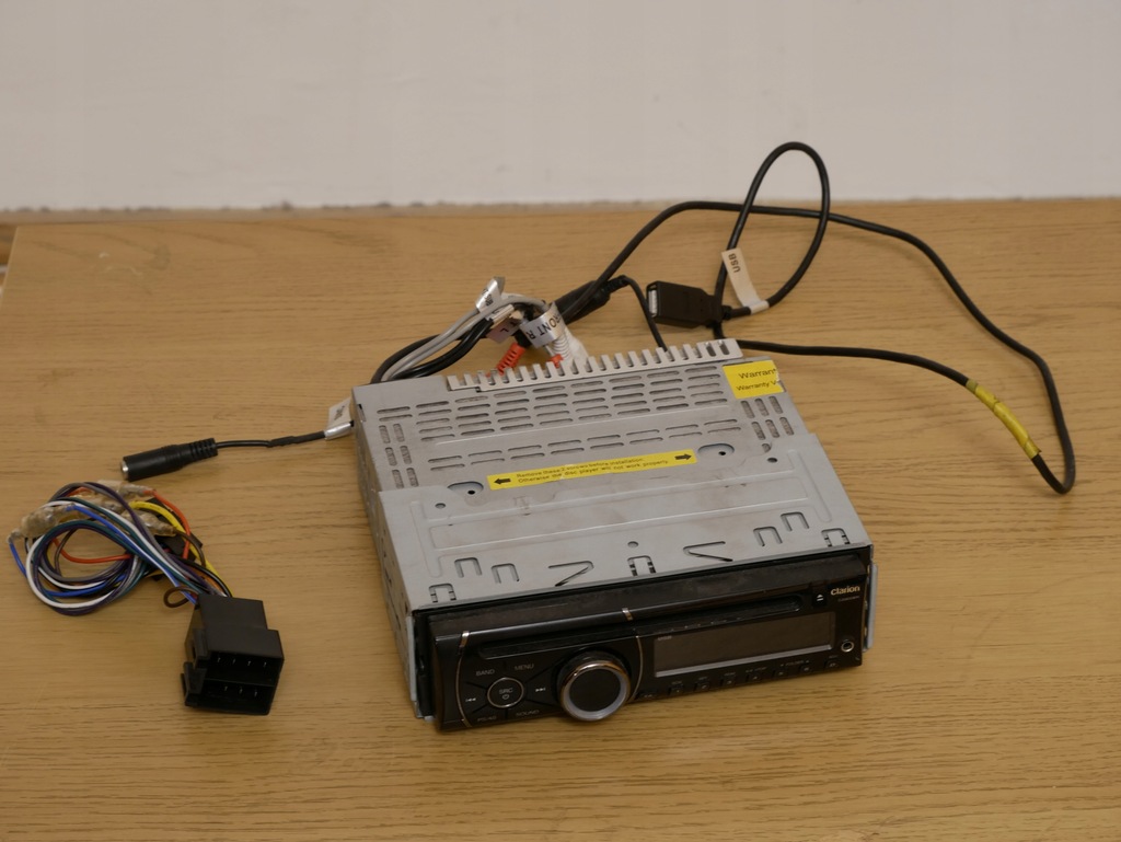 Radio Clarion CZ200ER + konwerter kierownicy