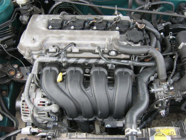Toyota Corolla E11 1.4 vvti 00-01 silnik