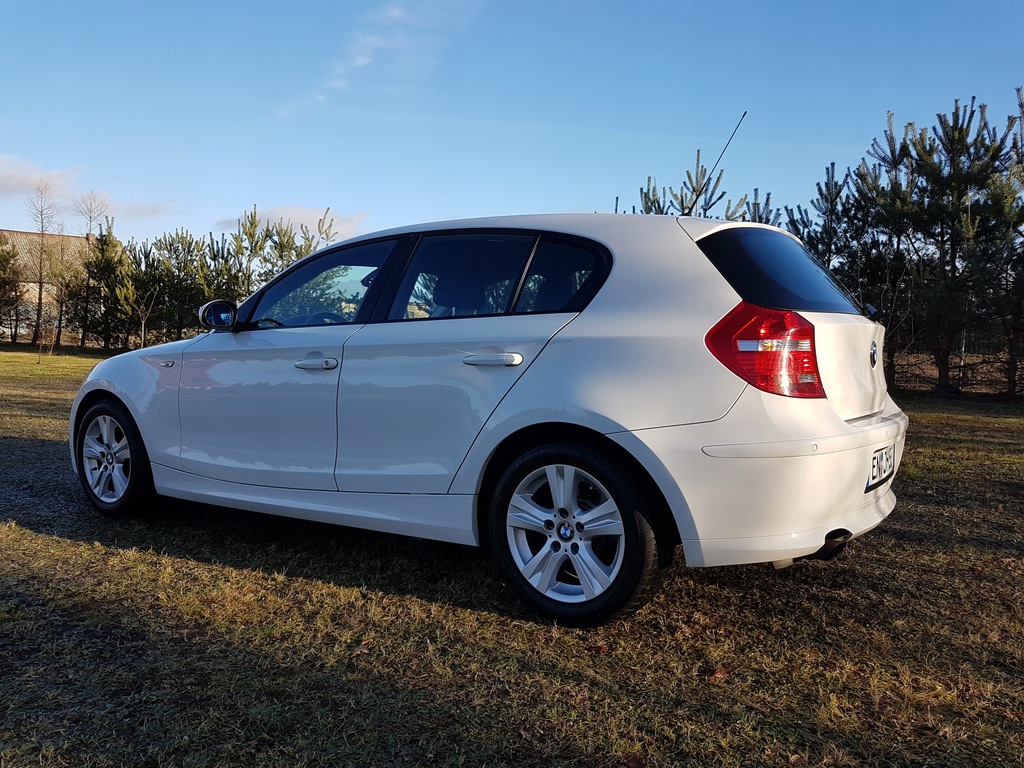 BMW 118I LIFT NAVI KLIMA ALU SLICZNA BIAŁA ZOBACZ!