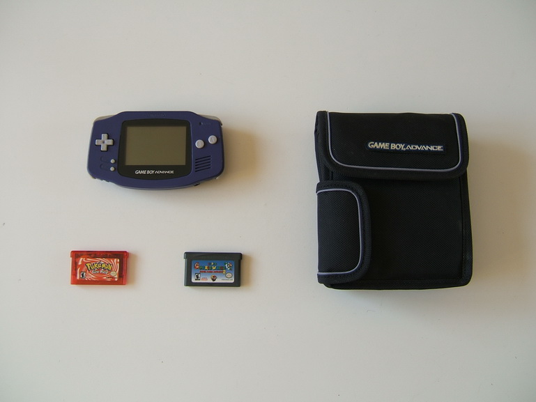 Gameboy Advance konsola futerał gry Pokemon Mario