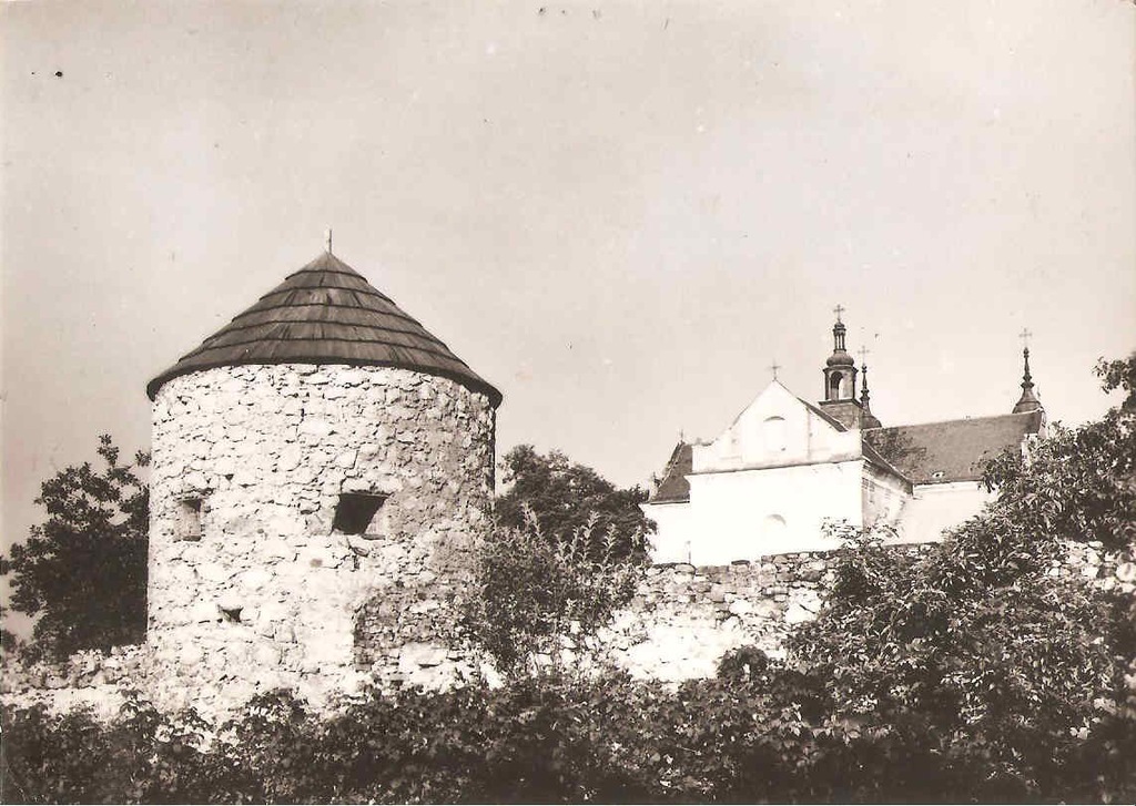 MSTÓW --- KLASZTOR --- BASZTA --- 1969