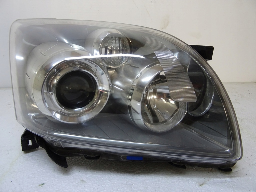 LAMPA PRZEDNIA PRAWA AVENSIS LIFT T25 XENON Eu