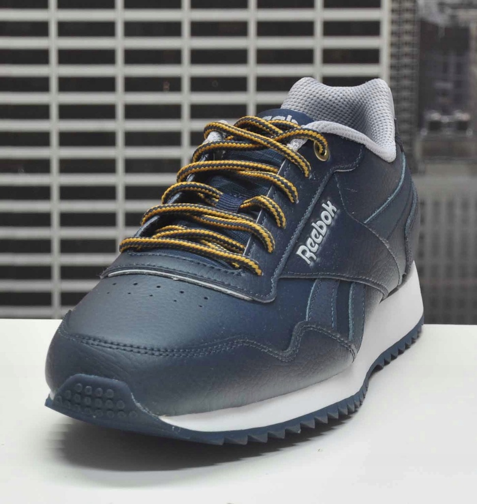 cn3221 reebok