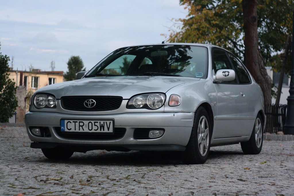 Toyota Corolla E11 1.6 VVTI G6 Hatchback 115km