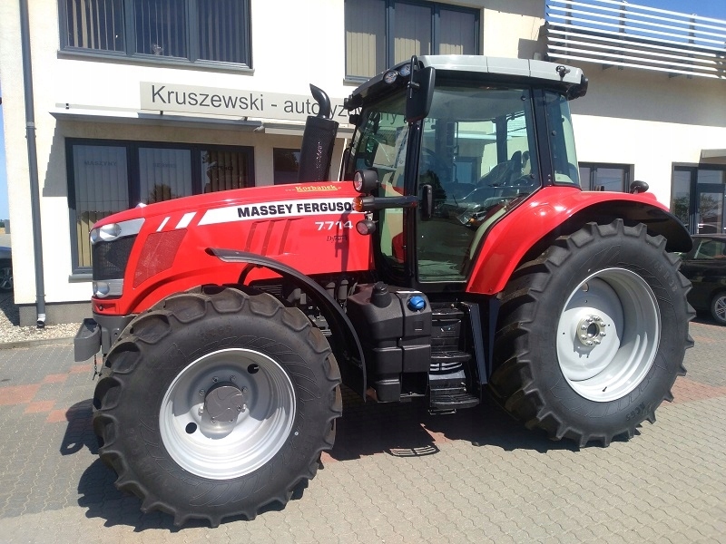 Ciągnik Massey Ferguson 7714 Dyna4 Fabrycznie nowy