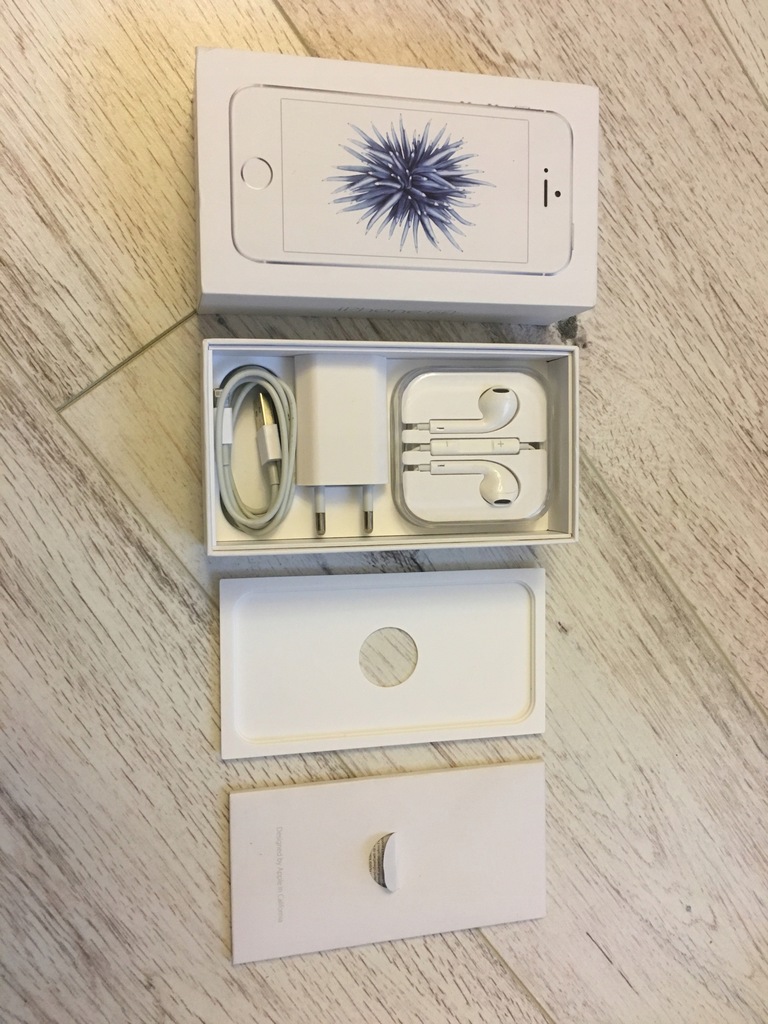 Pudełko iPhone SE silver 16Gb + akcesoria