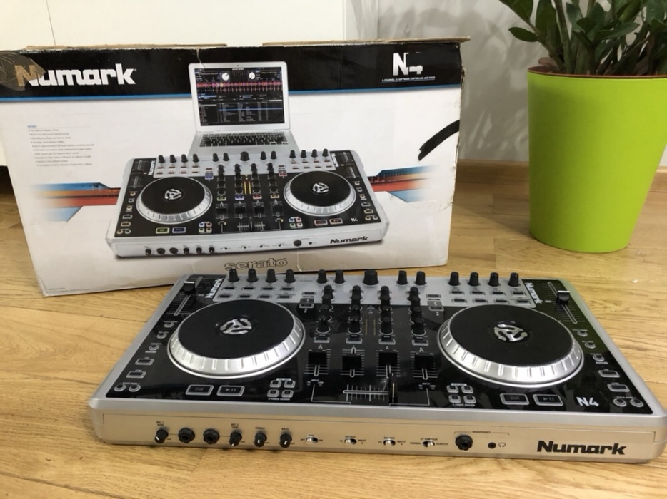 NUMARK N4 mixtrack komplet bdb Zasilacz KONTROLER