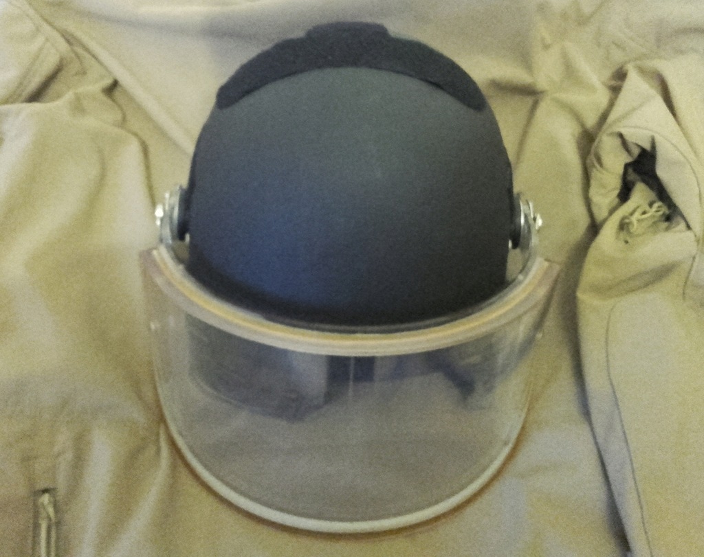 Helm kevlarowy kuloodporny z przyłbicą GIGN FRANCE